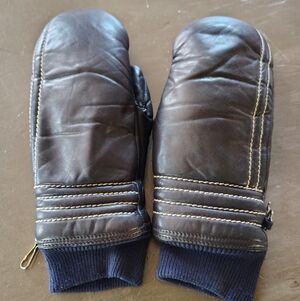 Grandoe Women's Navy Blue Gloves